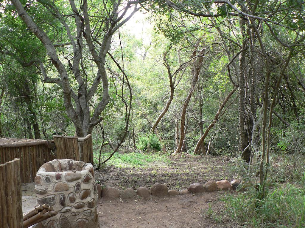Amanzimlotzi Riverside Bush Camp Худспрут Номер фото
